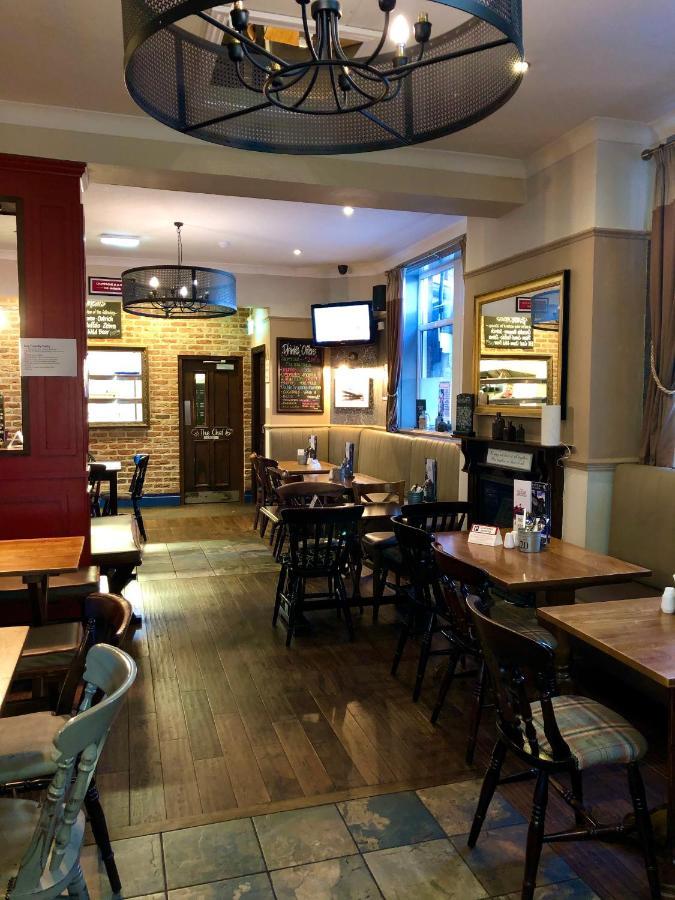 The Holystone Bar & Restaurant Ξενοδοχείο Forest Hall Εξωτερικό φωτογραφία