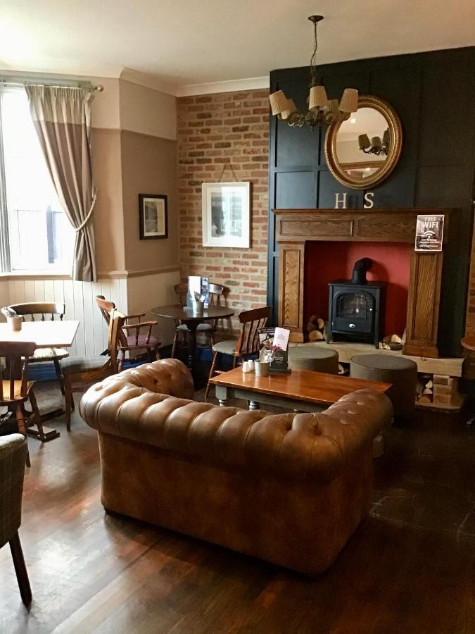 The Holystone Bar & Restaurant Ξενοδοχείο Forest Hall Εξωτερικό φωτογραφία